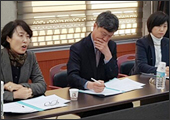 약사 12명 "카운터 내 보낼게요"…증거도 안보고 시인