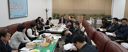 방문약료·의약품 안전교육 진일보…지자체 예산 투입
