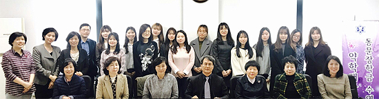 숙명약대 동문회, 후배사랑 장학금 전달