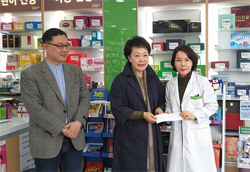 화재로 전소된 옵티마성인약국에 위로금