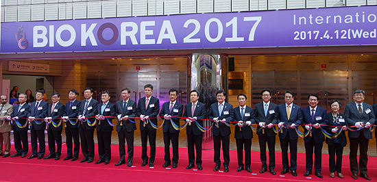 "미래 성장동력, 제약·의료 바이오산업 조망의 장"