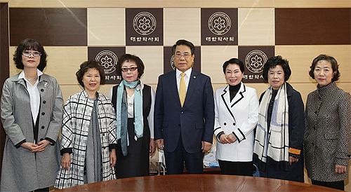여약사 비둘기회, 임원진 선출…대한약사회 내방