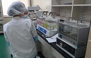 "대학도, 제약산업도 위기"…약학대학원 미달 속출 