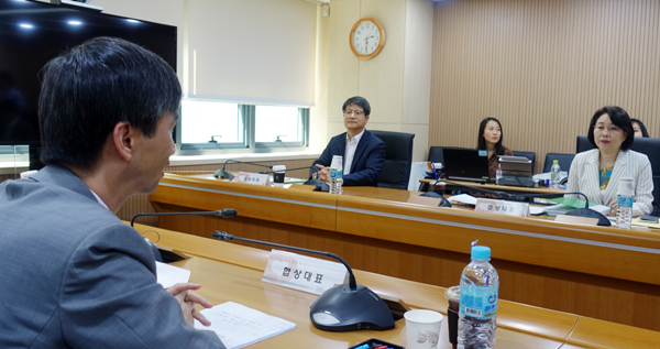 4번째 수가협상 테이블 앉았지만…한의협-공단 간극 여전