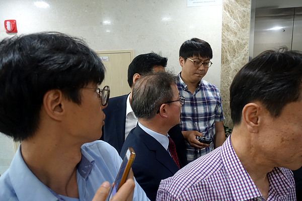 의·병·약·치 "4차 수가협상, 노코멘트 하겠습니다"