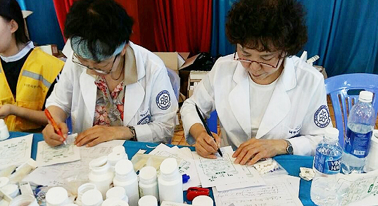 약사회, 베트남 의료봉사활동…약손사랑 전해
