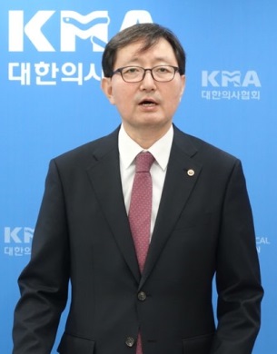 의협, '당연지정제' 폐지 카드로 문재인 케어 압박