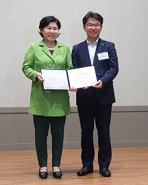 중외학술복지재단, 자원봉사자 부문 유공자 표창 수상