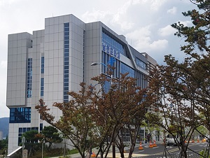 경남 지역신문 "경상대병원 약국, 사회정의 해쳐"