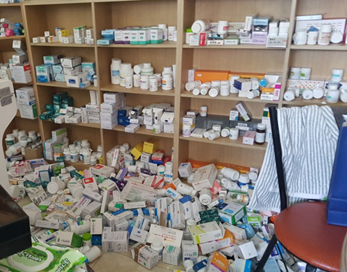 "지금도 진정이 안돼요"…포항강진에 약국피해 속출