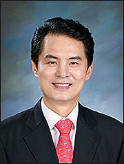 류영진 "필수의약품 안정공급·바이오산업 적극 지원"