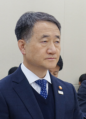 박능후 "상급종병 선정 시 현실 맞는 지표 만들 것"