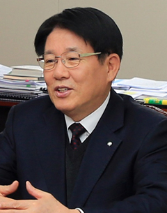 유한, 이정희 대표 재선임…이영래·이병만 신규선임