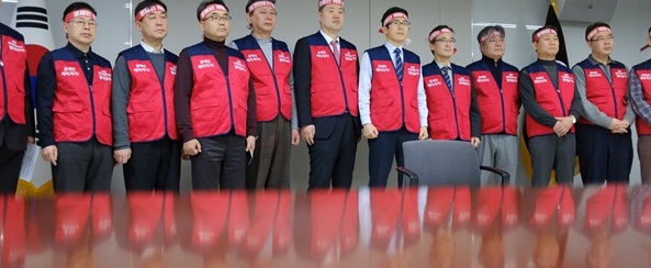 의협회장 선거 목전…비대위 존치 놓고 의견 분분