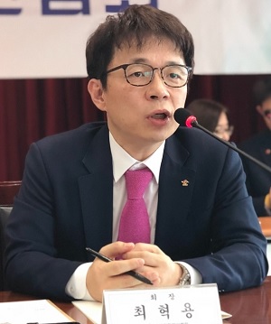 한의협 "최대집 회장, 정치색 버리고 국민건강 생각해야"