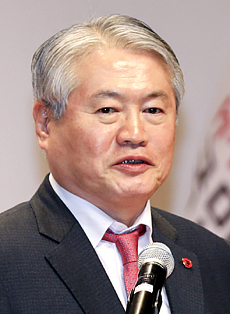 김용익 이사장 "문케어 위해서 건보료 3.2% 인상해야"