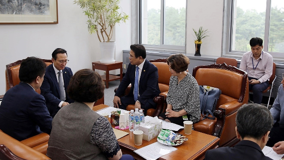 약사회, 여야 교섭단체 3당 원내대표 모두 만나  