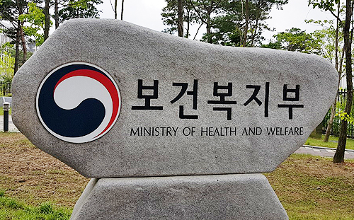 리베이트 연동 약가인하, 제약사 전품목 적용은 적정