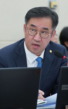 "급격한 고령화에 공단 '건강 인센티브제' 도입해야"