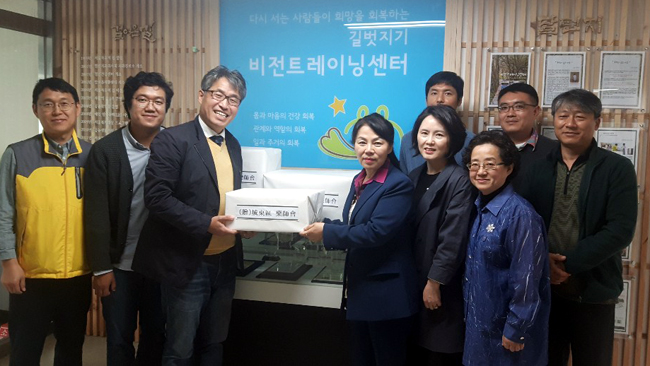 성동구약, 알코올중독 노숙인 작업장에 의약품 전달