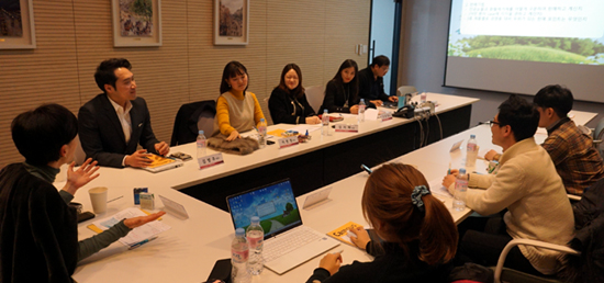 휴대폰·미세먼지에 상처받은 '눈'…바른 치료법은