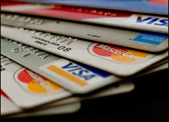 카드단말기 업체 "위약금 달라" 약국 상대 무더기 소송