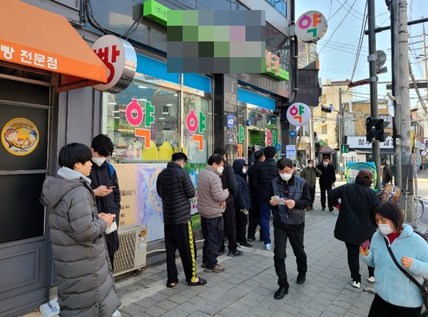 "5매, 10매 판매?"…공적마스크 혼선에 약국만 '혼란'