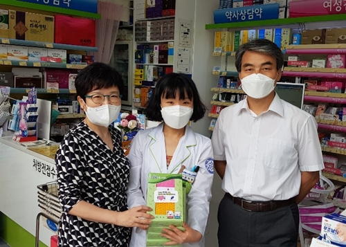 강남구약, 세이프약국 6곳 격려차 방문 