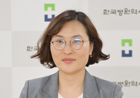 "고령사회 화두는 약물…노인약료 전문약사 인기"