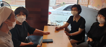 서초구약, 관내 사회복지시설 방문해 후원금 전달 