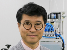 "마스크 공장→약국 직거래...가격경쟁력 키워야죠" 