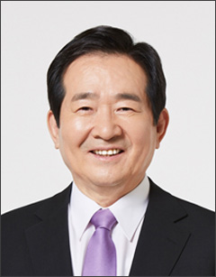 "덕분입니다"…정 총리, 공적마스크 공로 약사들과 오찬