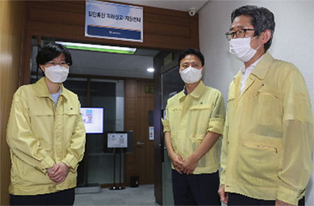 복지부, 전공의 총파업에 '맞불'…집단휴진 신고센터 개설