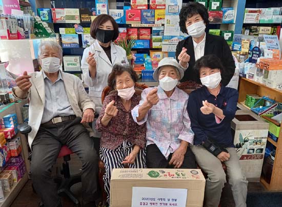 성북구약, 추석 맞아 홀몸어르신 30명에 쌀 전달 