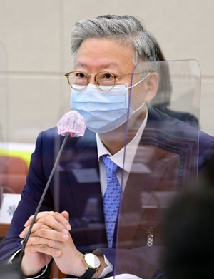 서울대병원장 "의사 확충 필요하나 정부 방식엔 부동의"