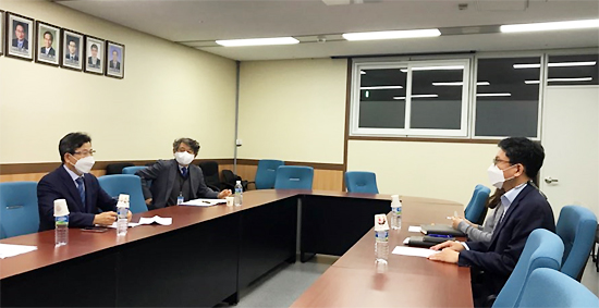 지자체, 동물약 정책 약국 '패싱'…중앙정부 직접 건의