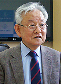 문재빈 약사, 보건의날 국민훈장 목련장 수상