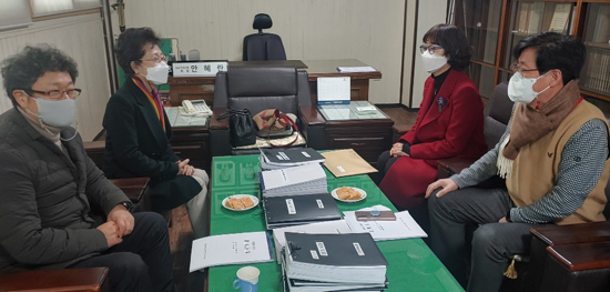 마포구약 감사단, 약국 가림막 설치 사업 긍정 평가