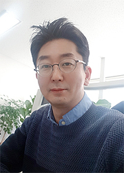 [데스크 시선] 마스크 면세 무산과 대통령 지지율