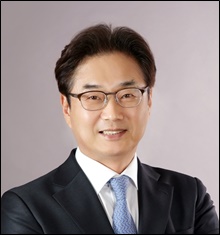 원희목 제약바이오협회장, 임기 2년 연장