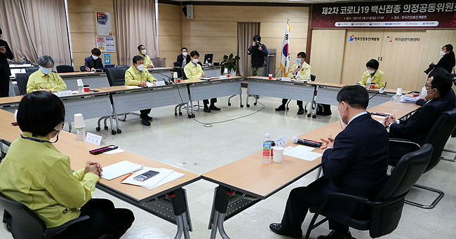 의료진 27일부터 백신접종…복지부·식약처, 협조 당부