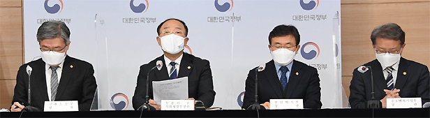 소상공인 지원금 6조 7천억 투입…의원·약국 또 제외