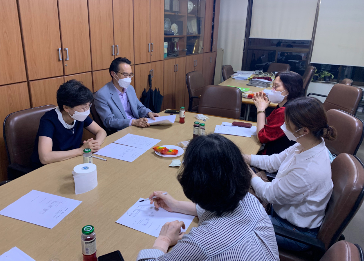 강동구약, 상임이사회 열고 가운제작·연수교육 논의