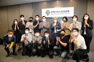 M&A 따른 고용불안...근로승계 입법안 속도내나