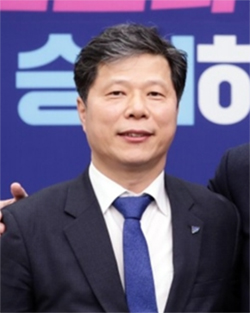 서영석 "투기 의혹 무혐의 종결, 당연…떳떳하게 복당"