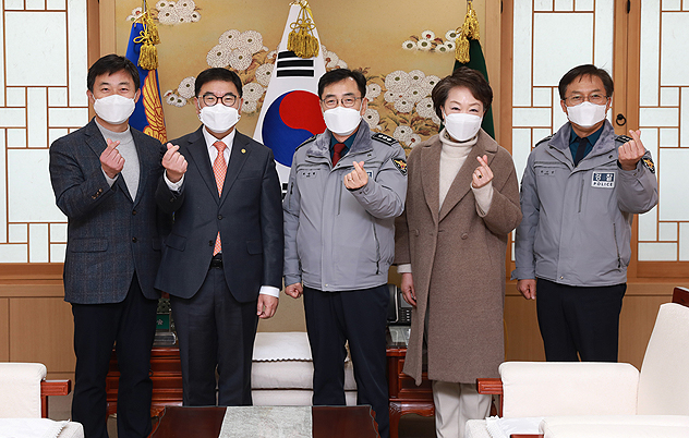 경기도약, 경기남부경찰청에 진단키트·의약품 기탁